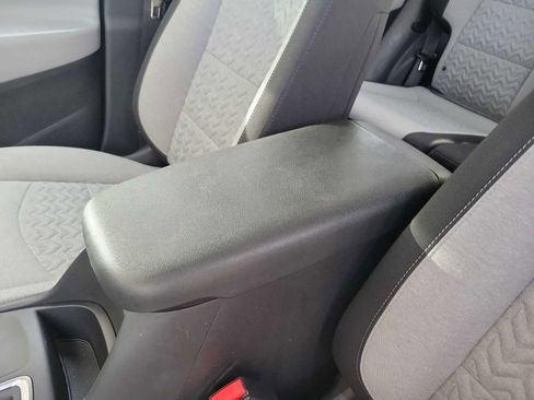 Used 2024 Chevrolet Equinox LS w/ LS Convenience Package image 12