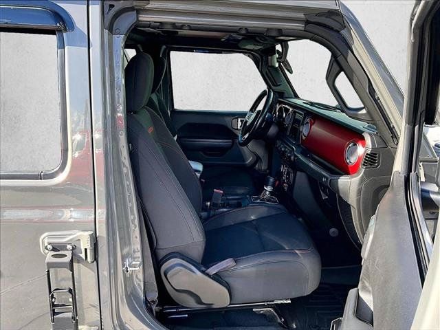 Used 2022 Jeep Gladiator Rubicon w/ LED Lighting Group AWD/4WD image 9