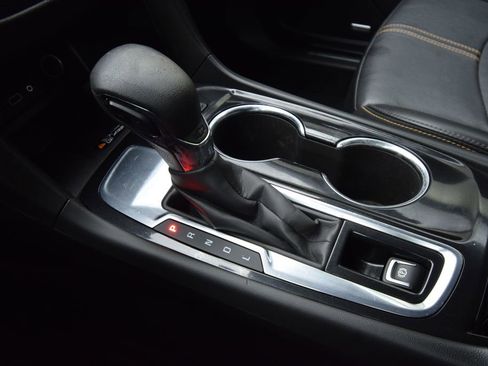 Used 2022 Chevrolet Equinox Premier image 22