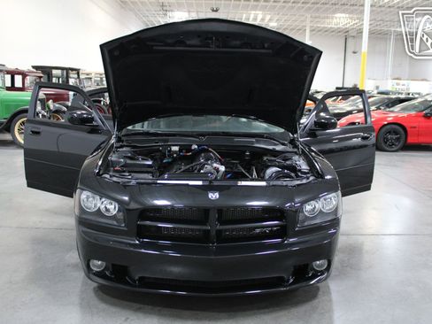 Used 2006 Dodge Charger SRT8 w/ SRT Option Group III RWD image 37