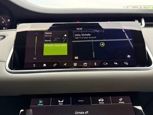 Used 2020 Land Rover Range Rover Evoque SE image 36