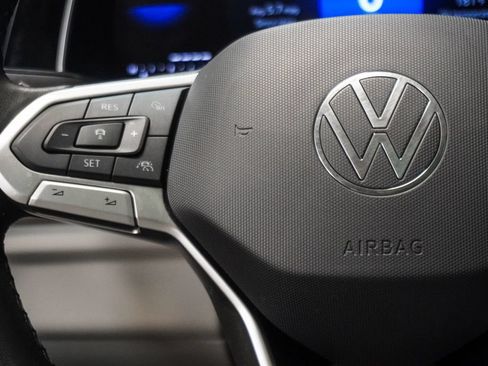 Used 2024 Volkswagen Jetta SE FWD image 13
