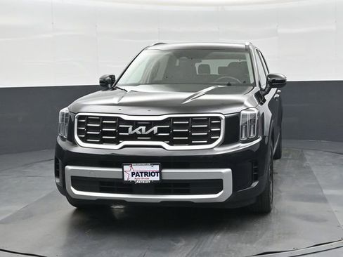 Used 2025 Kia Telluride S FWD image 8