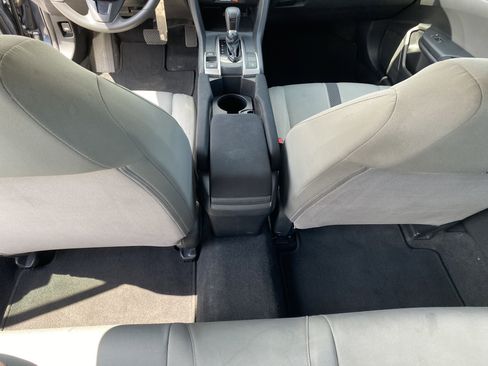 Used 2019 Honda Civic LX image 17