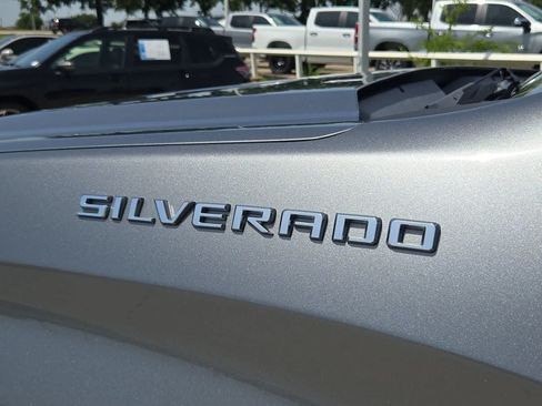 Used 2019 Chevrolet Silverado 1500 LT w/ Texas Edition RWD image 11