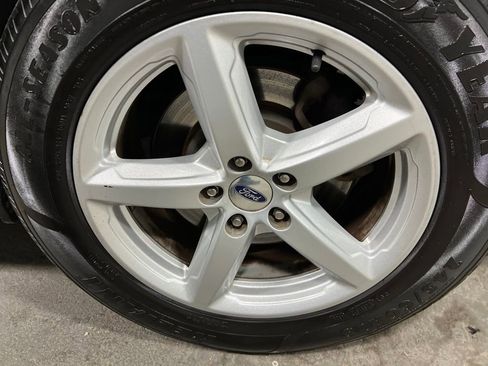 Used 2018 Ford Explorer XLT w/ Equipment Group 202A image 42