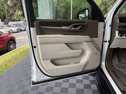 Used 2022 GMC Yukon Denali AWD/4WD image 14
