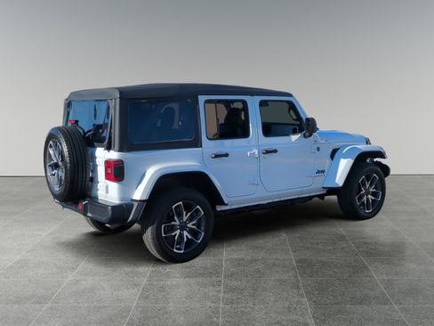 Used 2024 Jeep Wrangler Sport w/ Convenience Group image 5