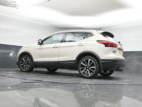 Used 2017 Nissan Rogue Sport SL image 11