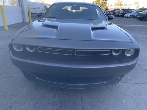 Used 2022 Dodge Challenger SXT image 6