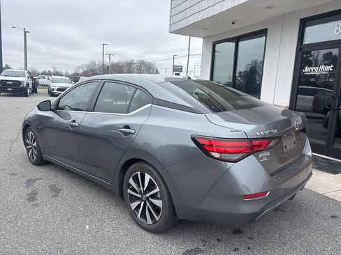Used 2023 Nissan Sentra SV w/ SV Premium Package image 6