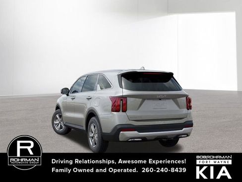 New 2026 Kia Sorento LX image 4