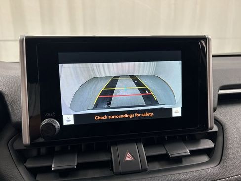 Used 2023 Toyota RAV4 LE image 15