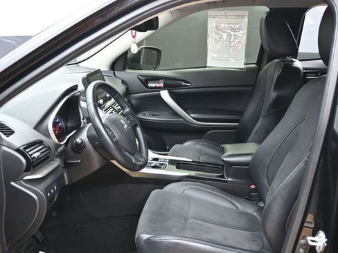 Used 2023 Mitsubishi Eclipse Cross SE AWD/4WD image 16