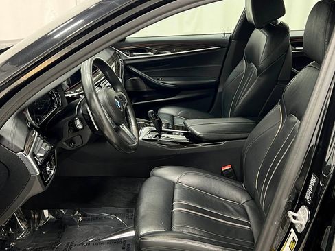 Used 2018 BMW M550i xDrive AWD/4WD image 14