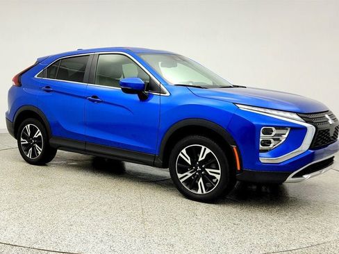 Used 2023 Mitsubishi Eclipse Cross SE image 3
