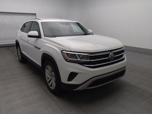 Used 2020 Volkswagen Atlas Cross Sport SE FWD image 13