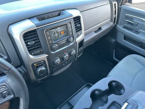 Used 2019 RAM 1500 Classic SLT RWD image 30