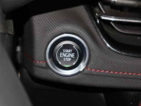 Used 2025 Chevrolet TrailBlazer RS w/ Convenience Package image 25