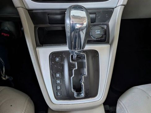 Used 2010 Dodge Caliber SXT FWD image 13