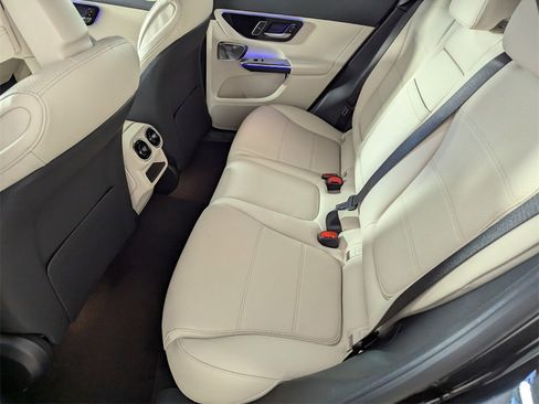 New 2026 Mercedes-Benz GLC 300 image 10