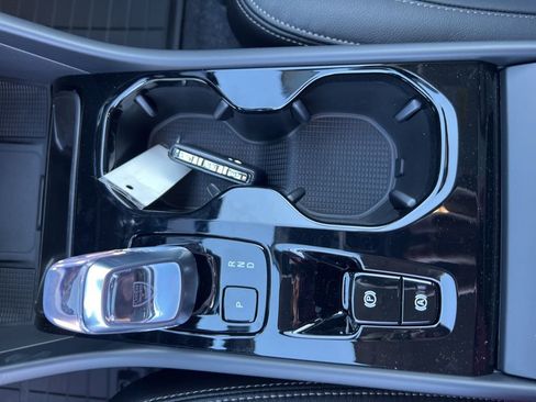 New 2026 Volvo XC40 B5 Plus w/ Protection Package Premier image 24