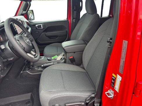 New 2025 Jeep Wrangler Sport S image 9