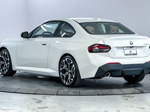 Used 2025 BMW 230i 230i w/ Convenience Package image 6