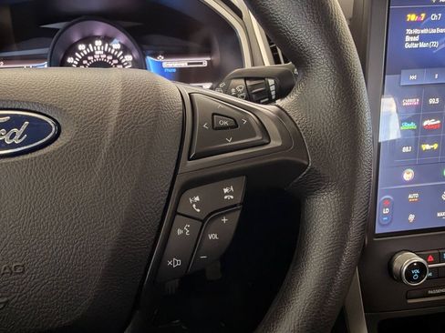 Used 2021 Ford Edge SE FWD image 25