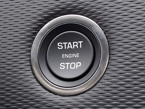 New 2026 Land Rover Discovery Sport Landmark AWD/4WD image 13