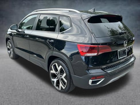 Certified 2023 Volkswagen Taos SEL AWD/4WD image 7
