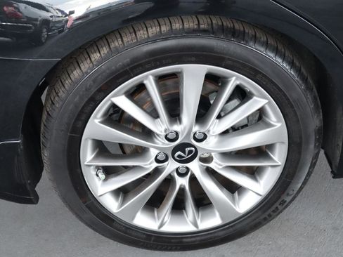 Used 2021 INFINITI Q50 Luxe w/ Seat & Sound Package RWD image 27