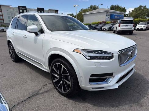 Used 2024 Volvo XC90 B6 Ultimate AWD/4WD image 7