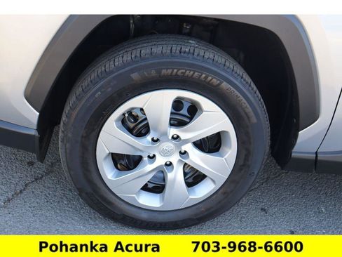 Used 2021 Toyota RAV4 LE image 26