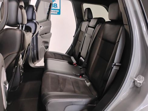 Used 2021 Jeep Grand Cherokee Laredo X RWD image 90
