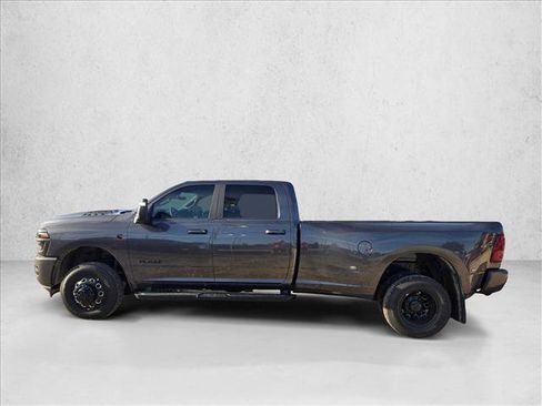 New 2026 RAM 3500 Laramie AWD/4WD image 5