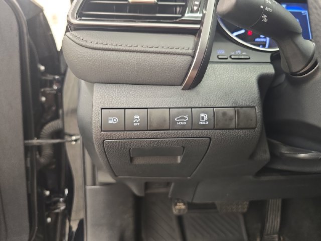 Used 2024 Toyota Camry LE FWD image 29