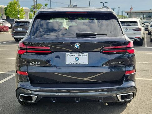 Certified 2024 BMW X5 xDrive40i w/ M Sport Package AWD/4WD image 5
