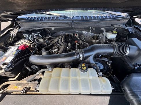 Used 2022 Ford Expedition Max XLT AWD/4WD image 33