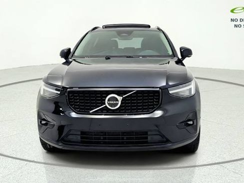 Used 2024 Volvo XC40 B5 Plus w/ Protection Package Premier AWD/4WD image 2
