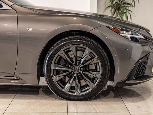 Used 2022 Lexus LS 500 F Sport w/ Accessory Package (Z1) image 11
