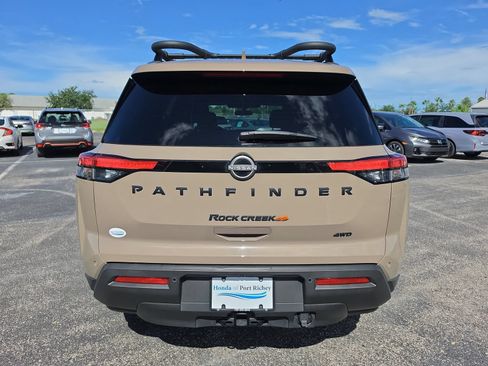 Used 2025 Nissan Pathfinder Rock Creek AWD/4WD image 5