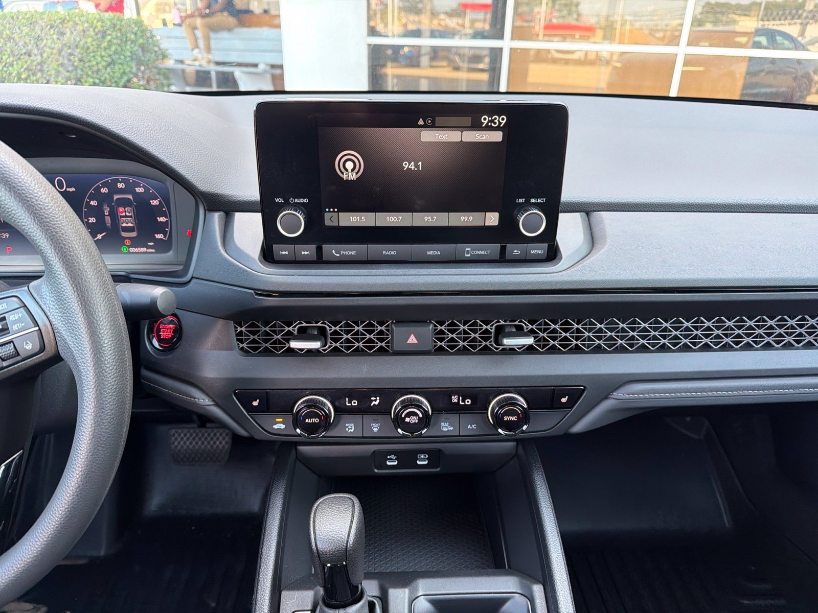 Used 2023 Honda Accord EX image 10
