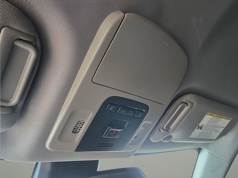 Used 2024 Toyota Camry XSE image 21