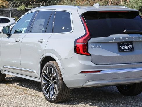 Used 2025 Volvo XC90 B6 Plus w/ Protection Package Premier AWD/4WD image 8