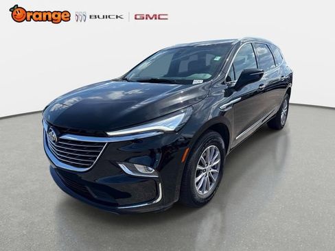 Used 2024 Buick Enclave Essence w/ Technology Package AWD/4WD image 7