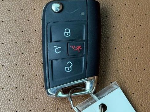 Used 2019 Volkswagen Tiguan SE FWD image 31