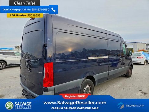 Used 2022 Mercedes-Benz Sprinter 2500 image 4