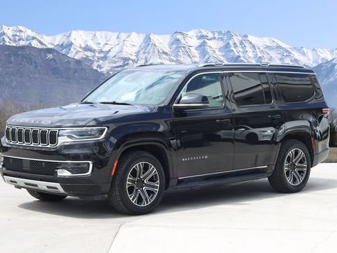 Used 2024 Jeep Wagoneer Series II w/ Flexible Seating Group AWD/4WD image 2