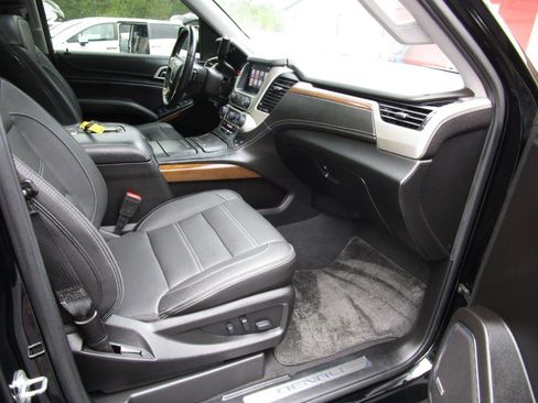 Used 2020 GMC Yukon Denali w/ Denali Ultimate Package RWD image 38